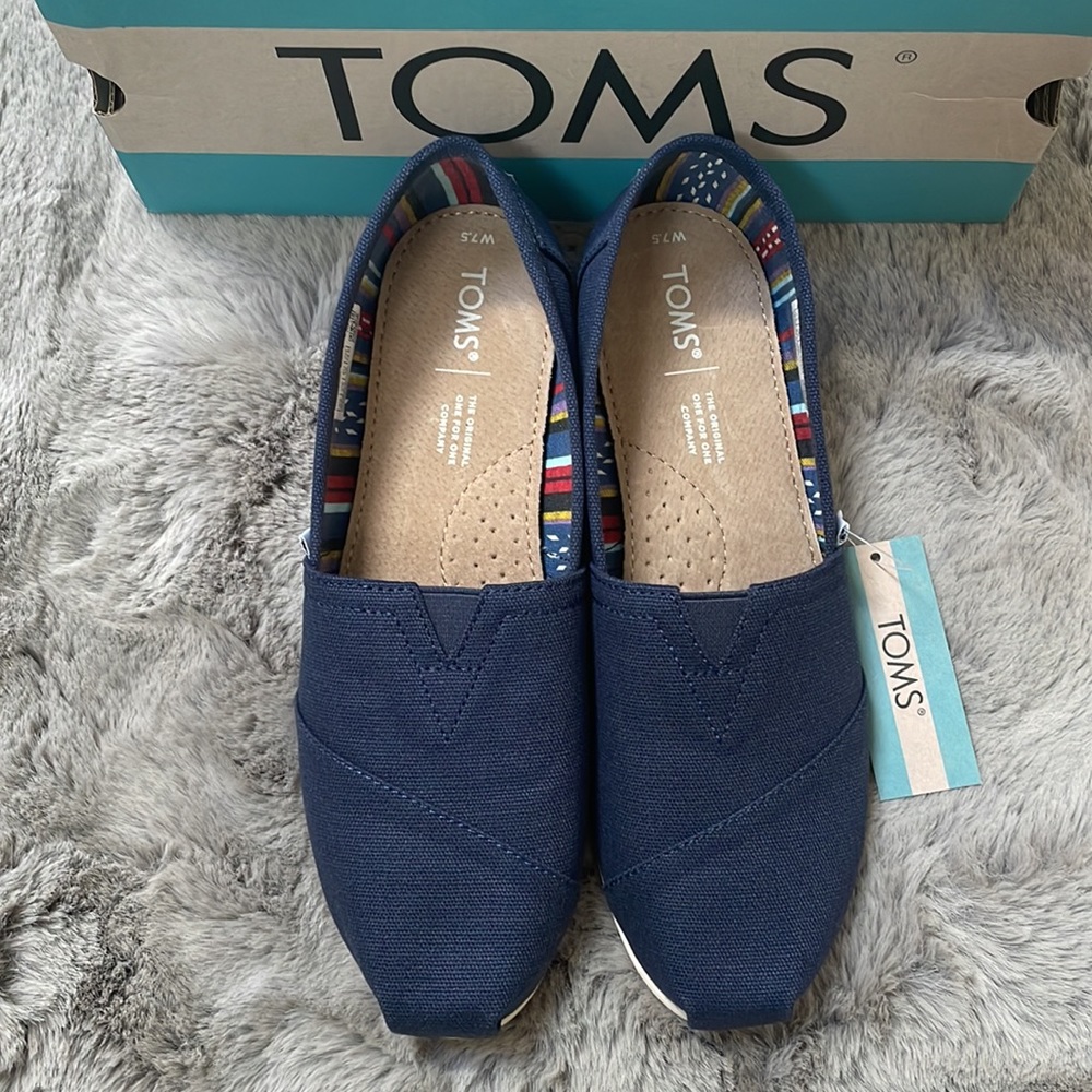 TOMS Women’s Classic Loafers - Picture 6 of 6